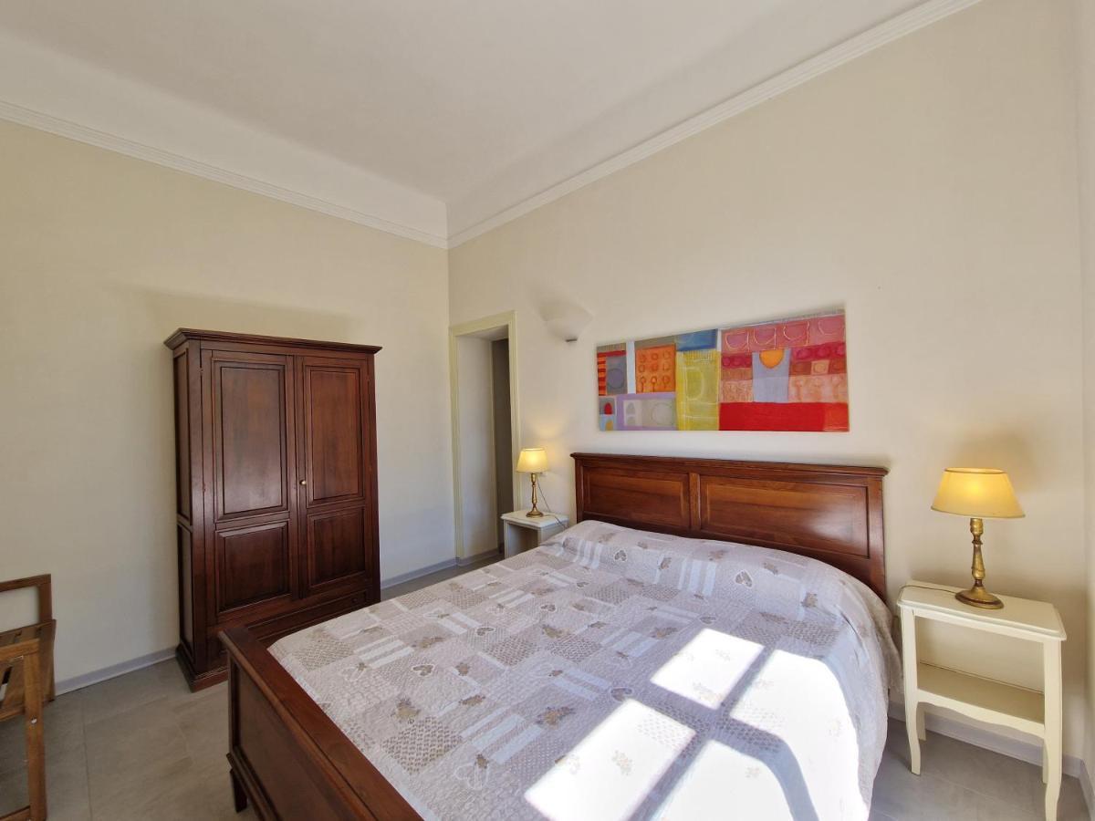 Garden & View Apartment Специя Екстериор снимка
